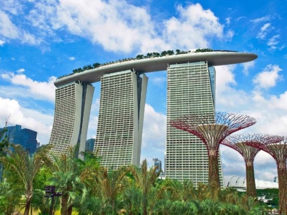 Smartworld Sky Arc – Sector 69, SPR Road