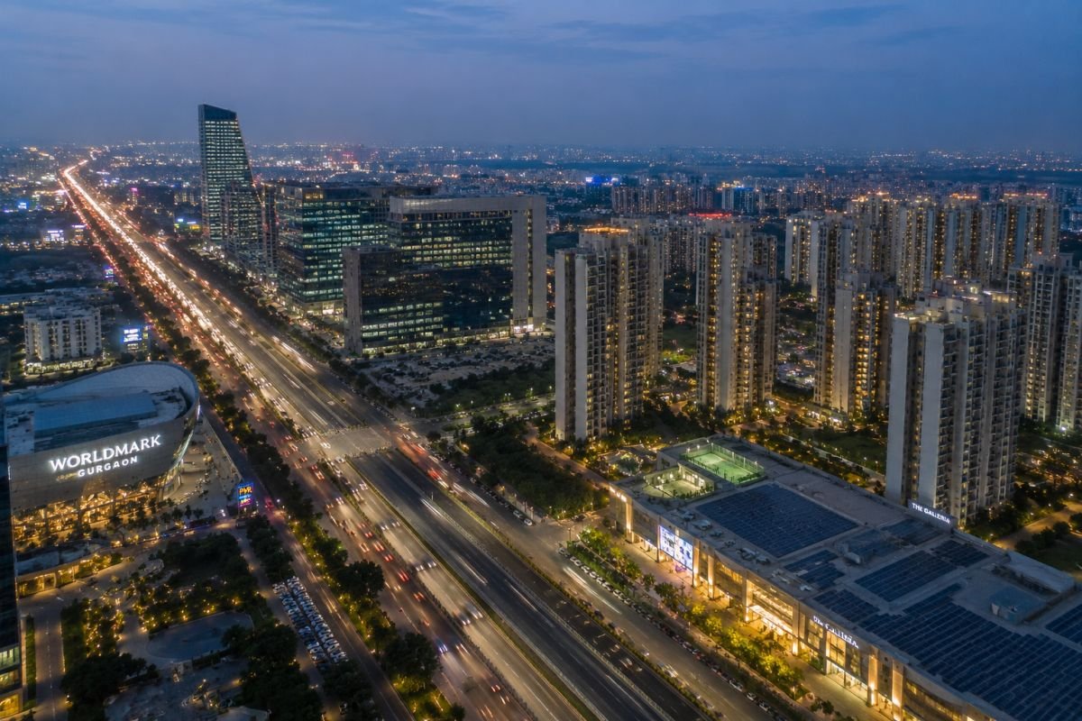 Golf Course Extension Road connectivity near Ireo Skyon Gurgaon