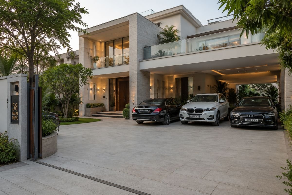 Private villa driveway with 3 car parking space Gurgaon luxury villas