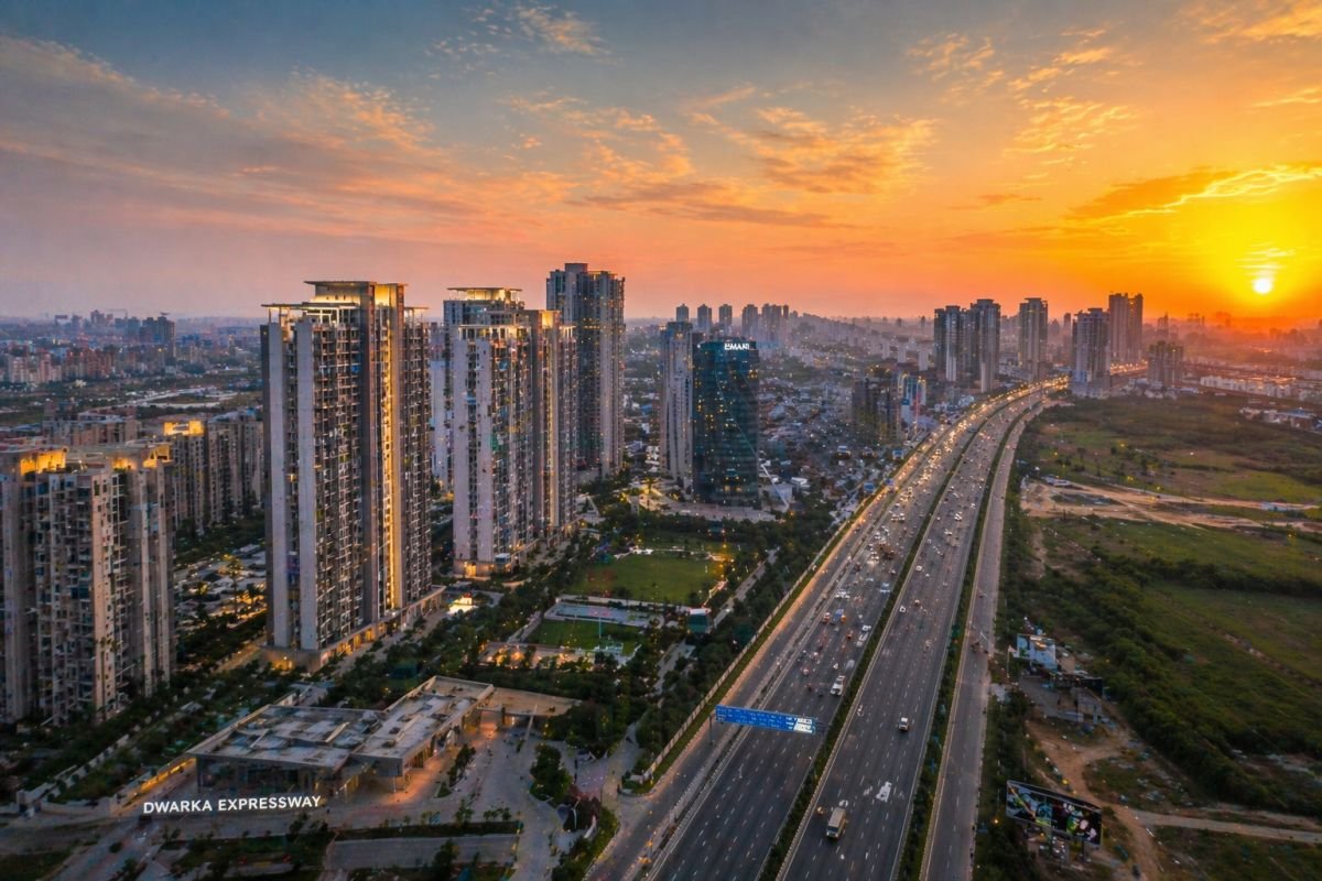 Gurgaon real estate growth Dwarka Expressway skyline residential development investment hotspot