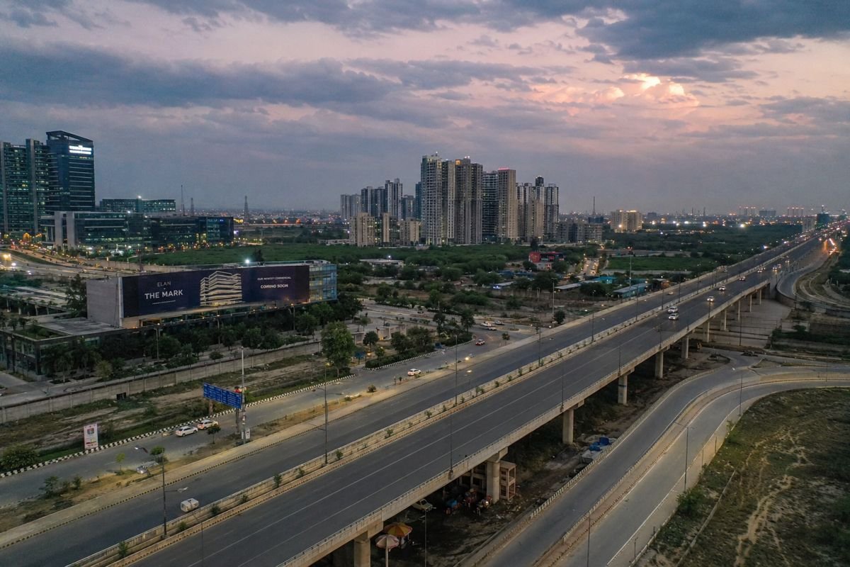 Sector 113 Gurgaon connectivity near Delhi and IGI Airport