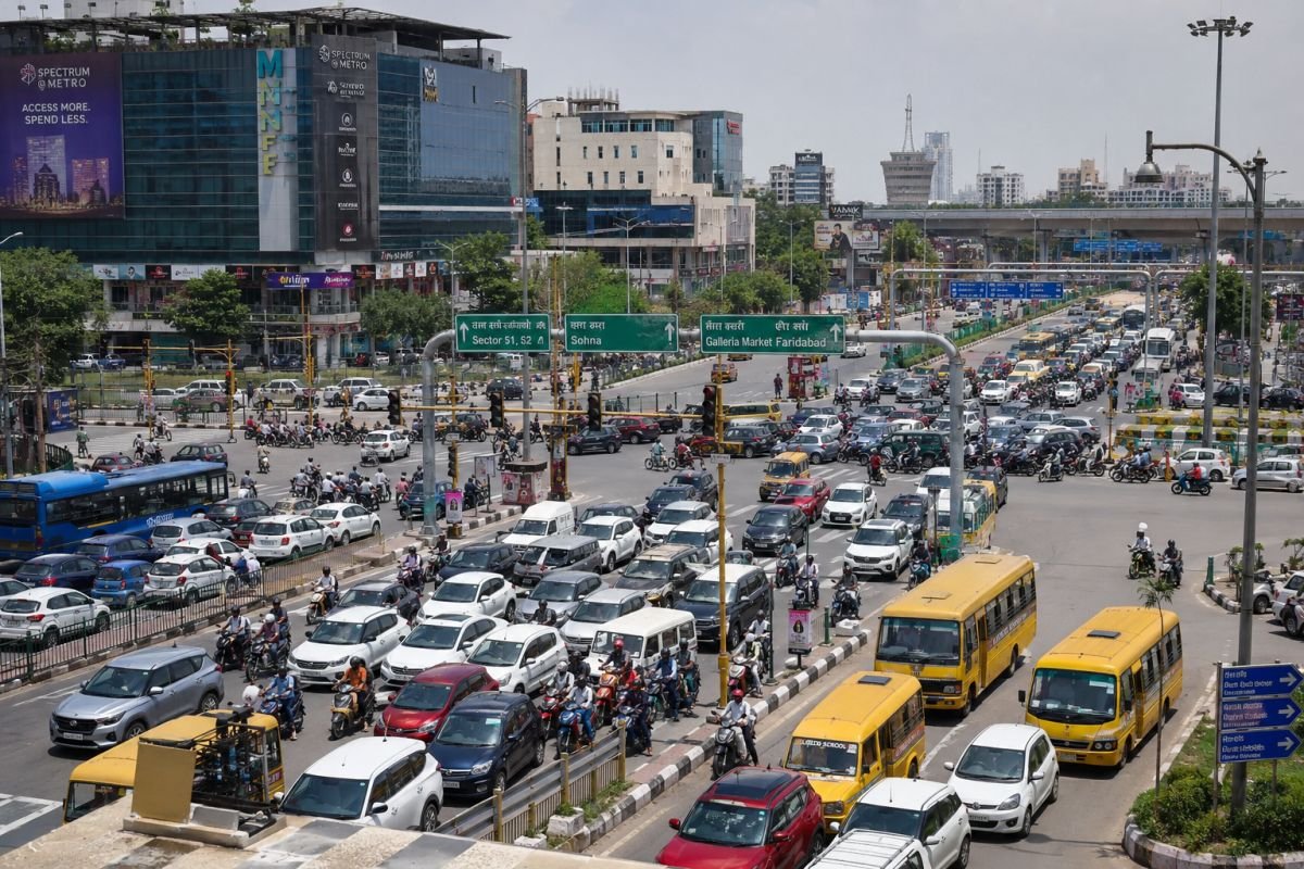 Traffic congestion at Ambedkar Chowk before flyover development