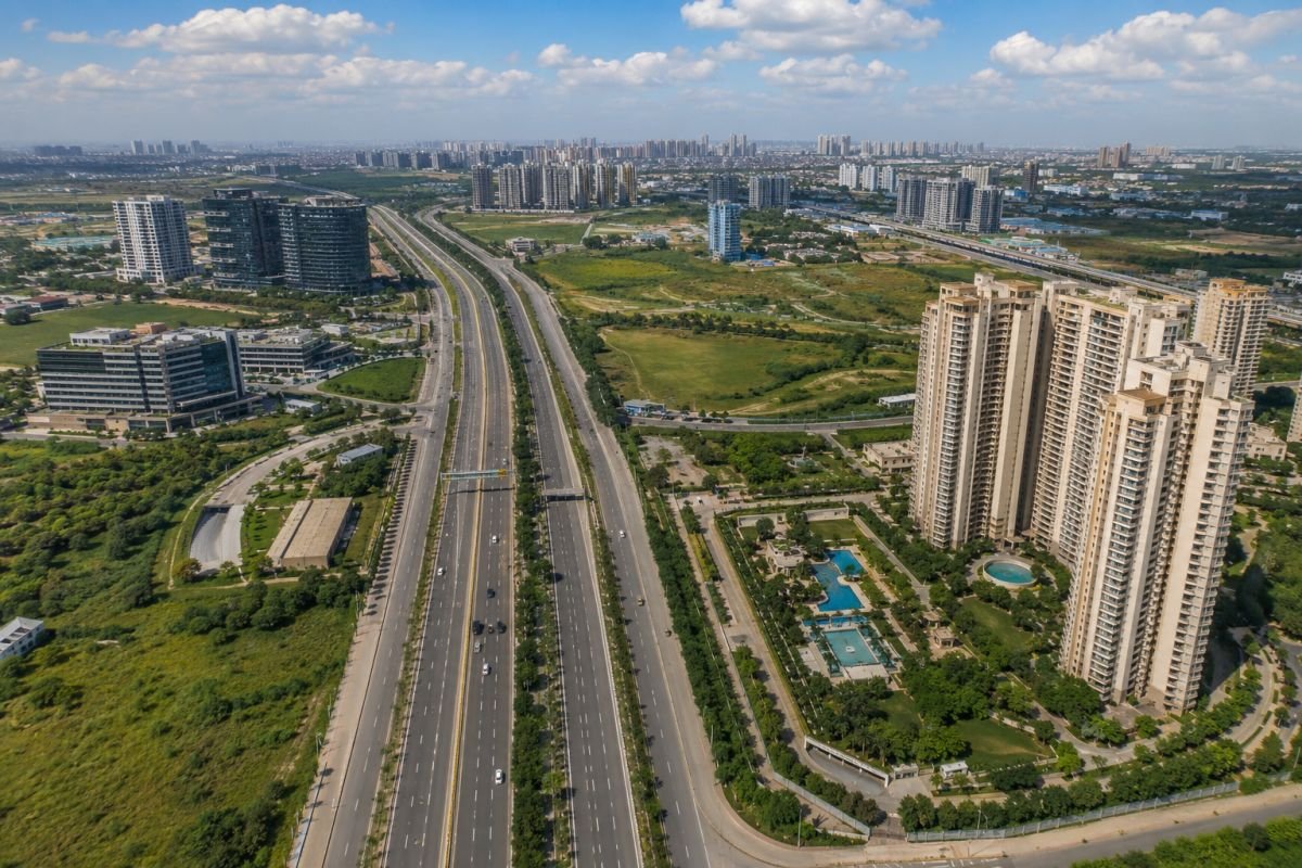 Luxury residential developments on Dwarka Expressway Gurgaon