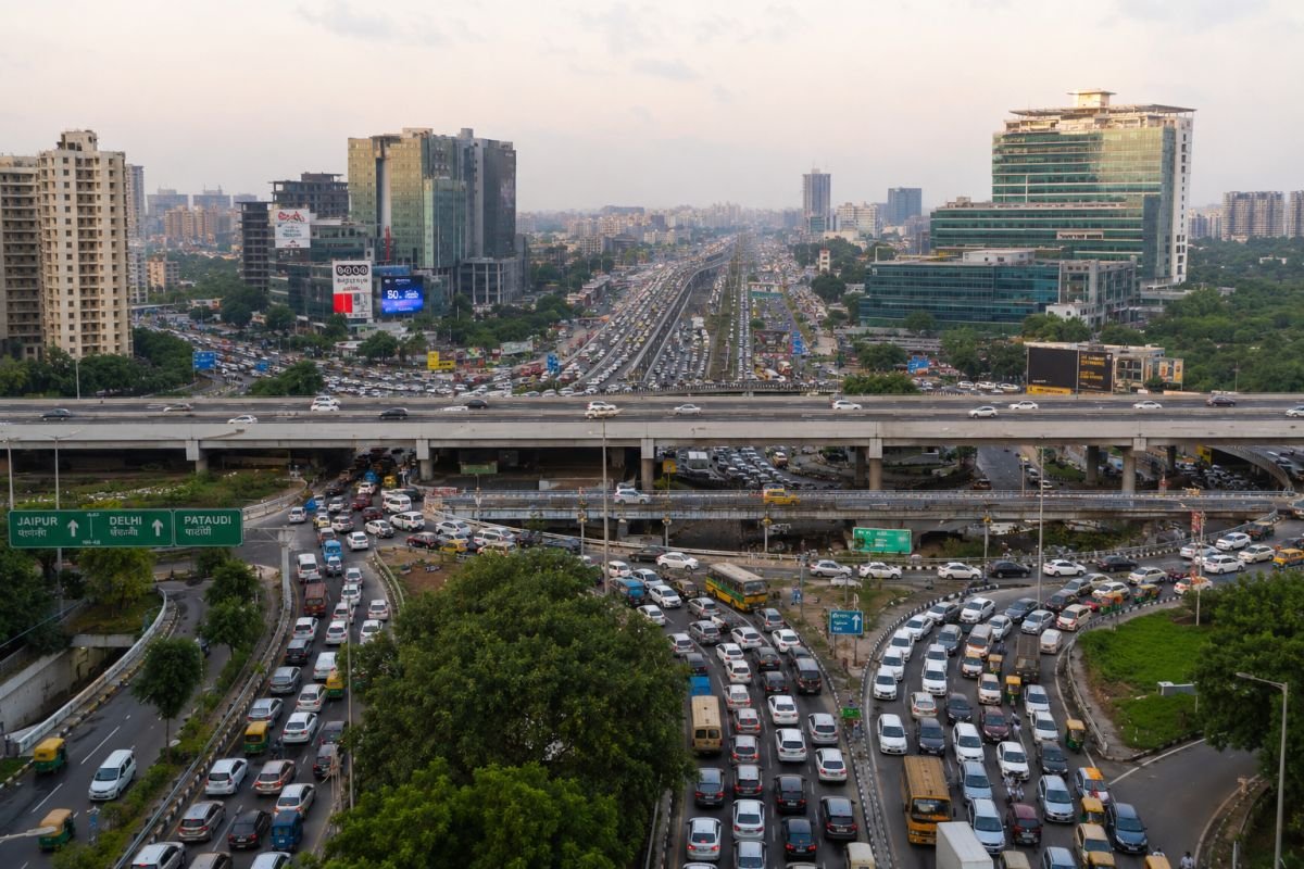Traffic congestion at Vatika Chowk Gurugram during peak hours